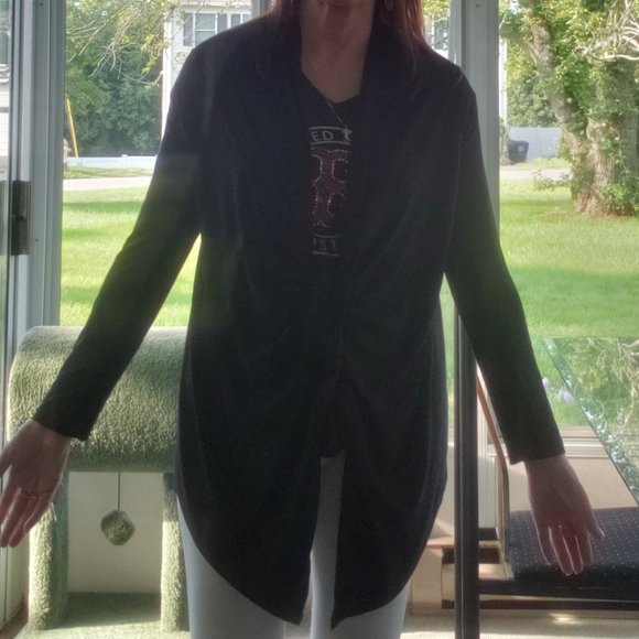 Cable & Gauge High Low Cardigan Wrap - Picture 6 of 12